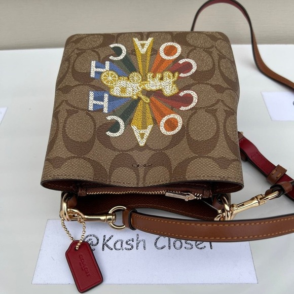 COACH Bucket Bag Mini Town In Signature Canvas Rainbow - Picture 6 of 9